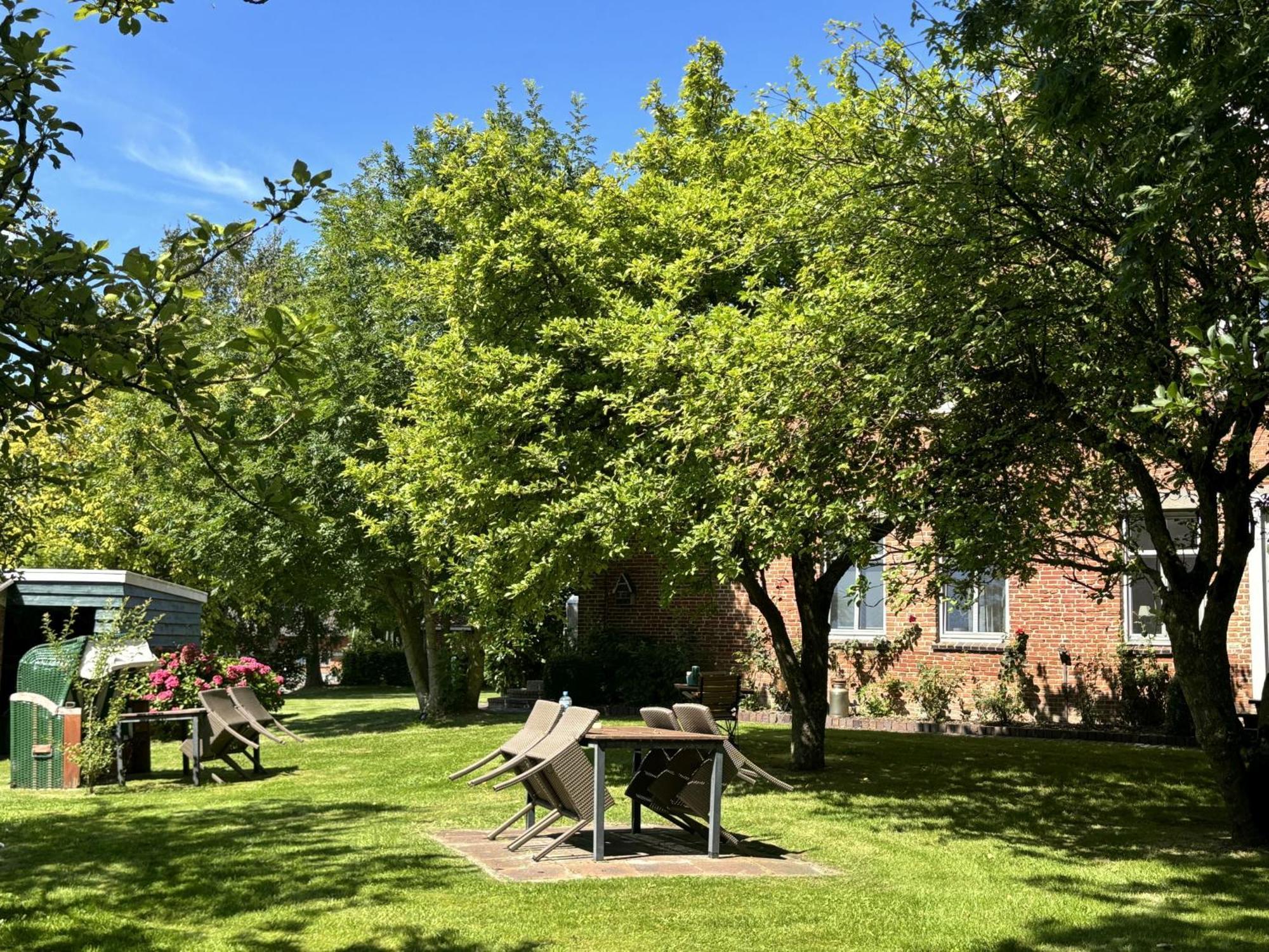 Ferienwohnung Gulfhof Butendiek - Luett Stuuv Neuharlingersiel Exterior foto