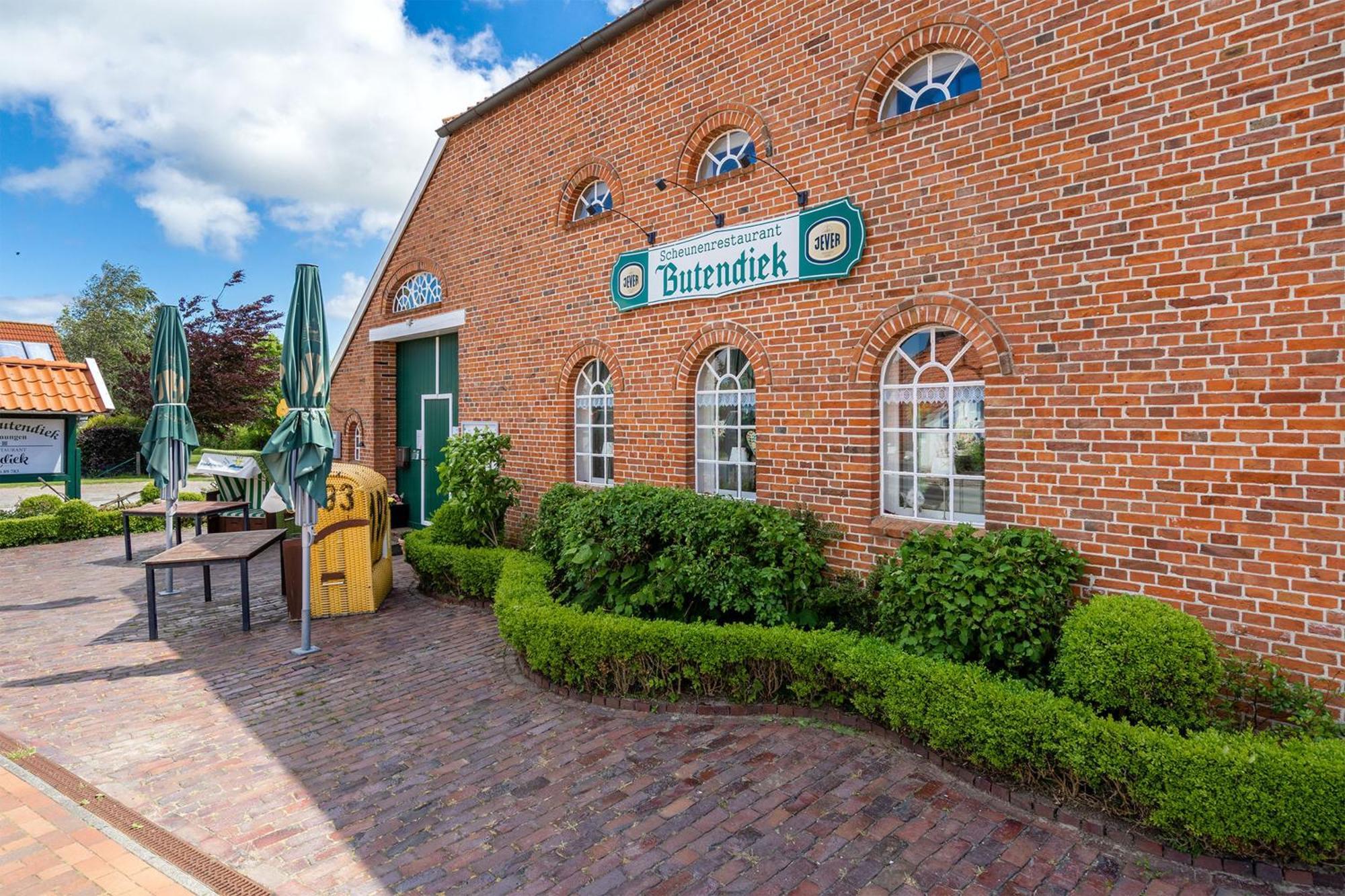 Ferienwohnung Gulfhof Butendiek - Luett Stuuv Neuharlingersiel Exterior foto